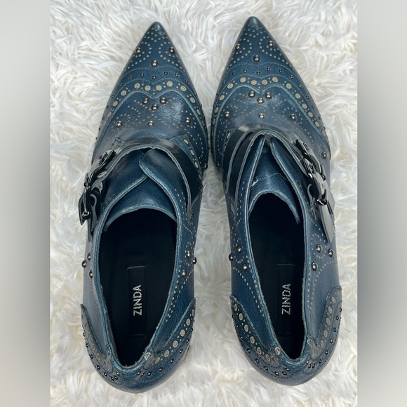 Zinda | Heeled Ankle Booties - Picture 5 of 11